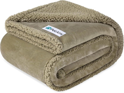 Waterproof Dog Blanket for Bed, Couch, Sofa | Waterproof Dog Bed Cover for Large Dogs, Puppies | Sherpa Fleece Pet Blanket Furniture Protector | Reversible Microfiber